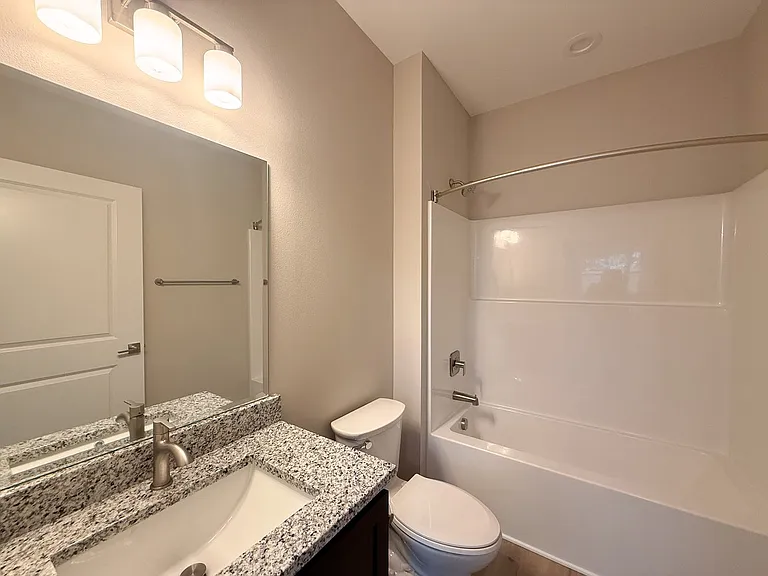 5534-5564 Skyline Rd S — Photo 89