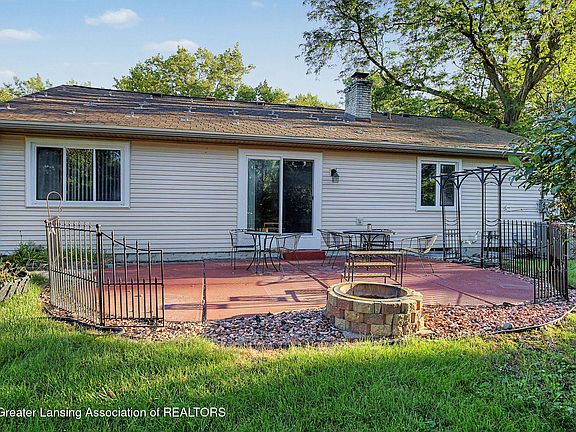 3rd image of 3801 Inverary Dr