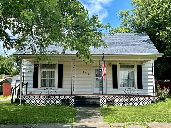 215 W Elm St, Westfield, IL 62474