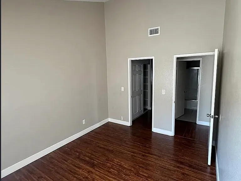 8128 Larson Ave #4 — Photo 5