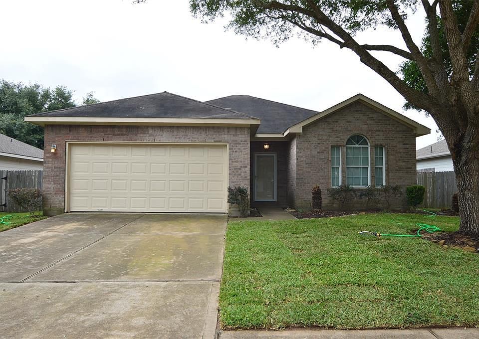 1st image of 24327 Wild Horses Dr