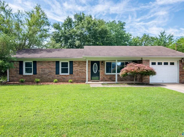 2203 Apolla Ln SE, Decatur, AL 35601