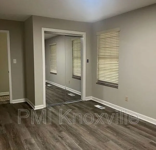 4723 Zirkle Dr — Photo 6