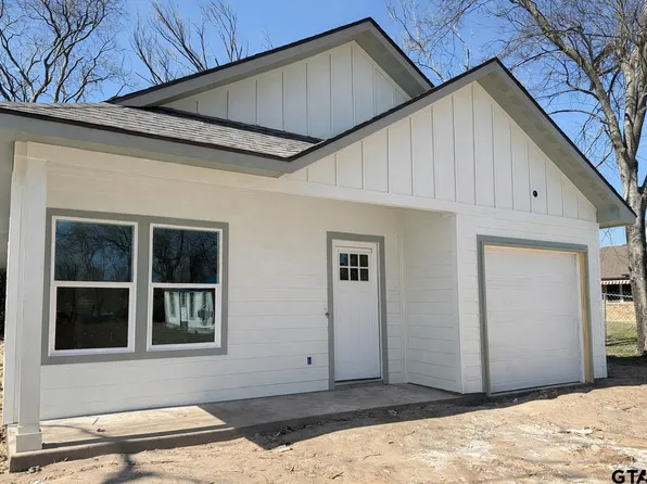 407 Carter St, Sulphur Springs, TX 75482