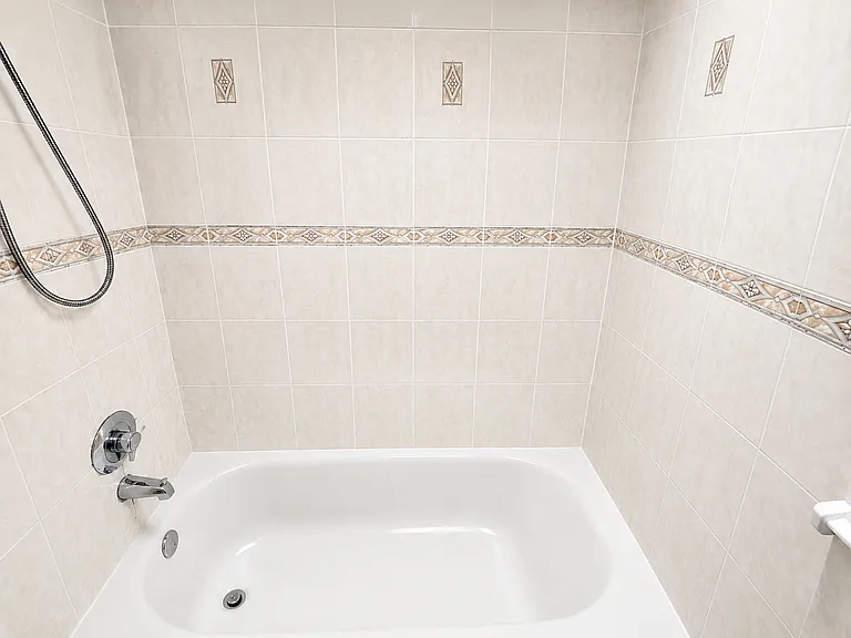 211 Arlington Ave #1 — Photo 6