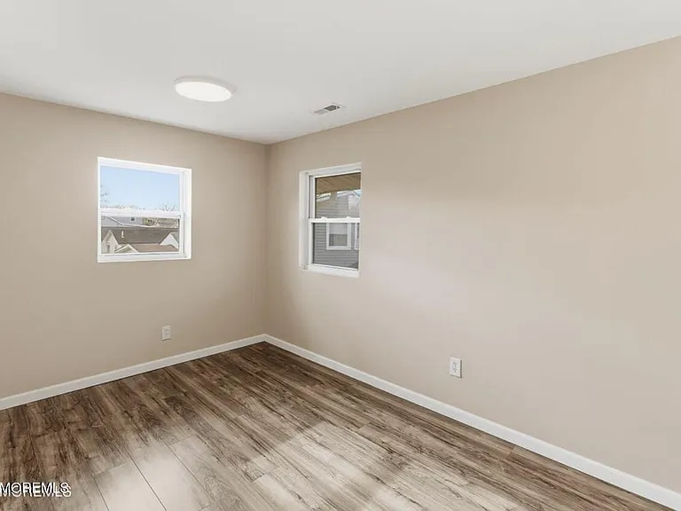 40 Twilight Ave #2 — Photo 8