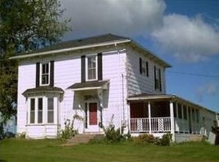 226 City Limits Rd, Lancaster, WI 53813