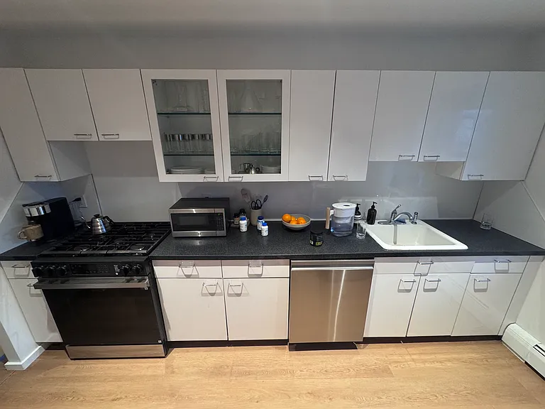 101 Lincoln Ave #3E — Photo 3