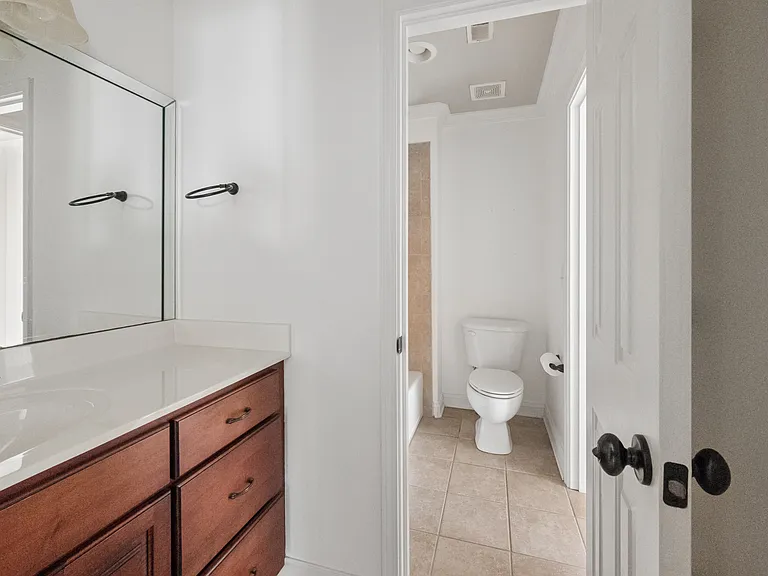 4029 Fremantle Cir — Photo 37