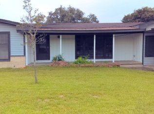 502 E Roca St, Refugio, TX 78377