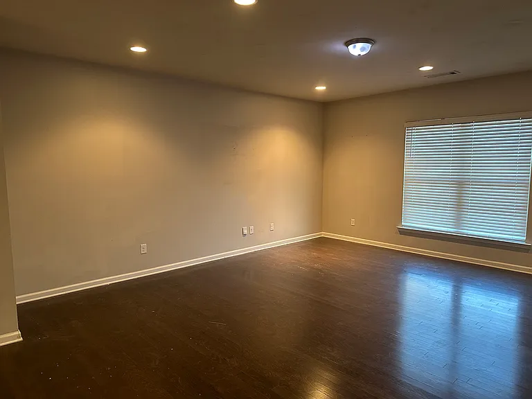 1481 Brushed Ln — Photo 2