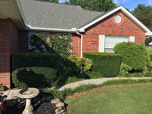 3rd image of 2930 Pembroke Pl