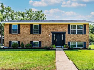2756 Cathedral Dr, Saint Louis, MO