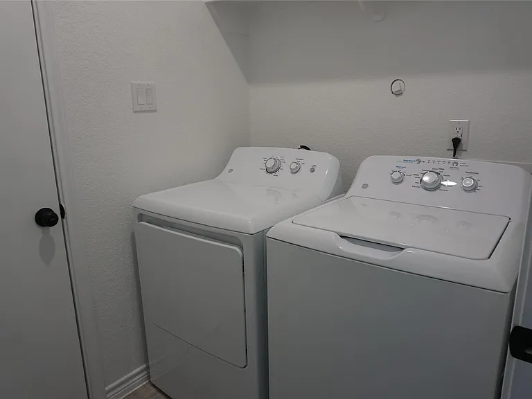 10088 Calandar — Photo 16