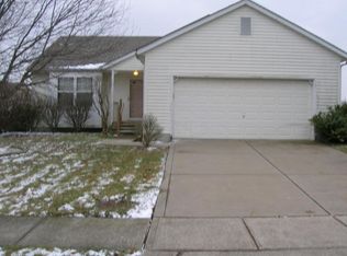 319 Enos Loomis St, Pataskala, OH 43062
