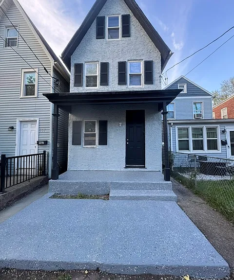 409 Beech St — Photo 2