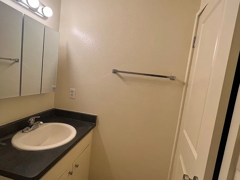 The Loft Apartments — Photo 27