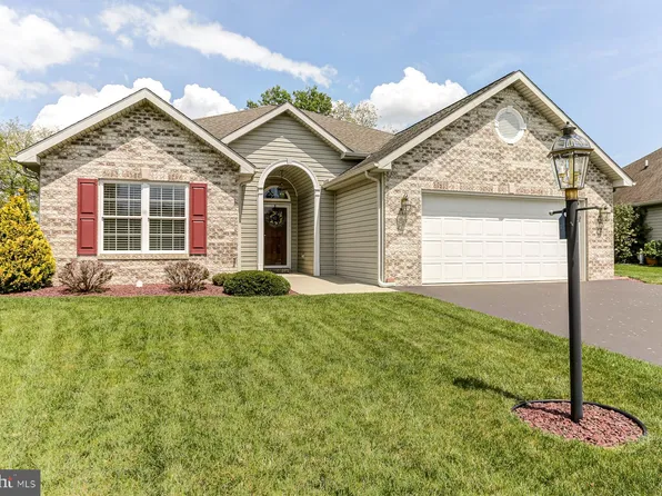 52 Burwick Dr, Mechanicsburg, PA 17050