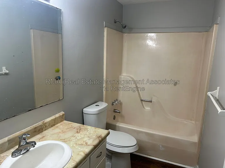 102 Hillpine Trl #A — Photo 5