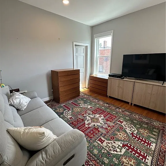 404 N Shields Ave — Photo 14