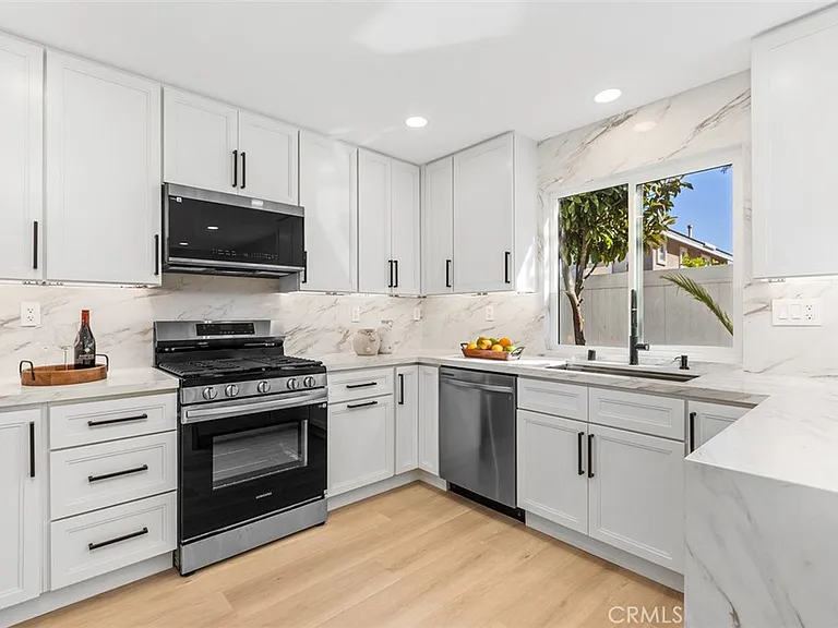 5 Chatri Cir — Photo 11