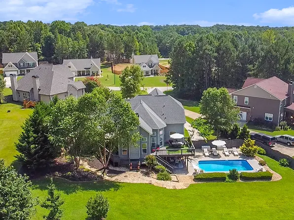 10 Roy Cir, Dallas, GA 30157