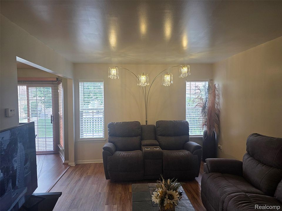 4241 Hunters Cir W #w, photo 8