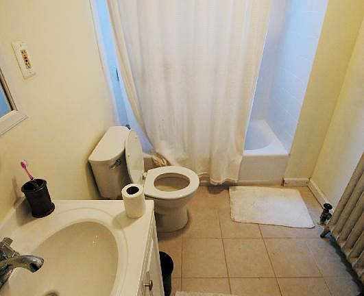5th image of 114 Hemenway St APT 4
