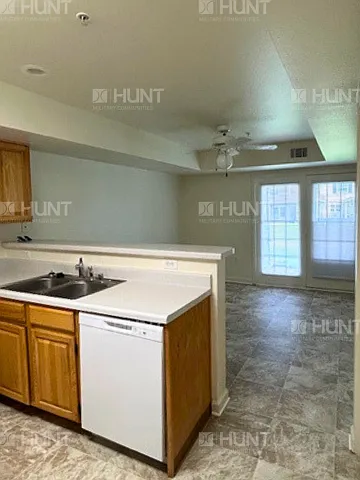 2037-3 Walnut St — Photo 4