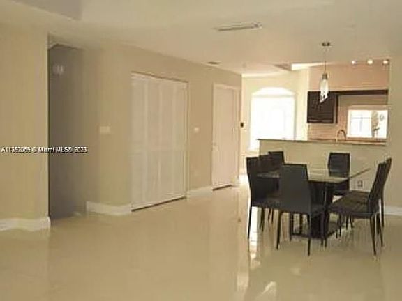 4th image of 2729 NE 184th Ln #2729