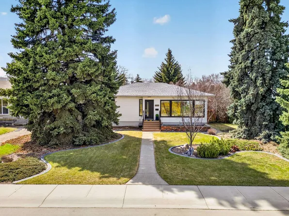 11016 115th St NW, Edmonton, AB T5H 3L4