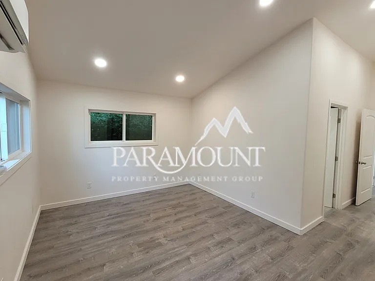 2895 Beach Dr E — Photo 4