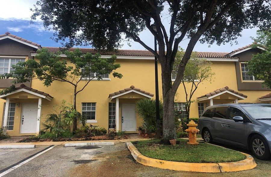 1st image of 6819 Sienna Club Dr