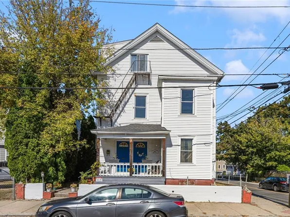 129 Hendrick St, Providence, RI 02908