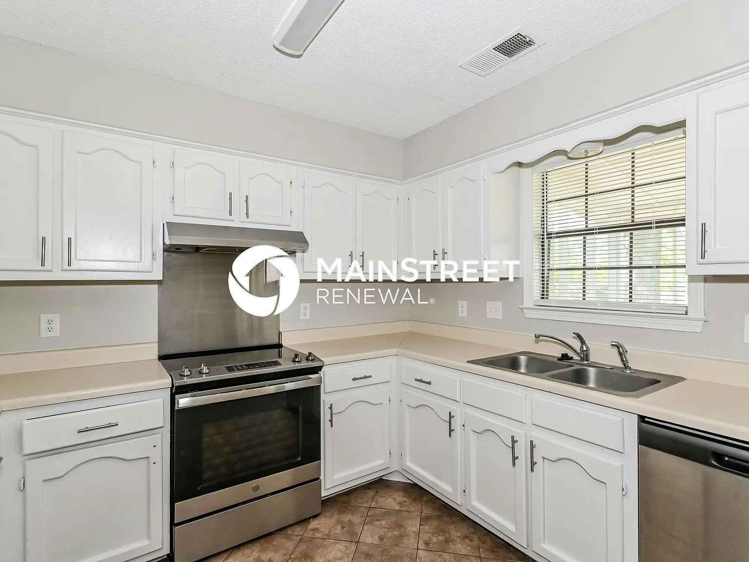 6155 Cherokee Drive — Photo 4