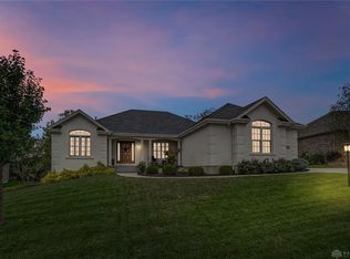 65 Crest Oak Ct, Springboro, OH 45066