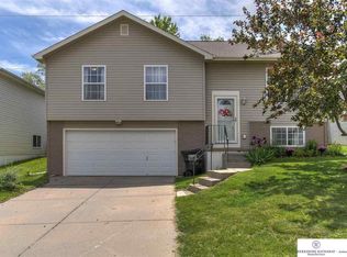 16717 Patrick Ave, Omaha, NE 68116