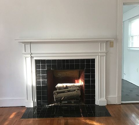 4th image of 279 Alexander Ave