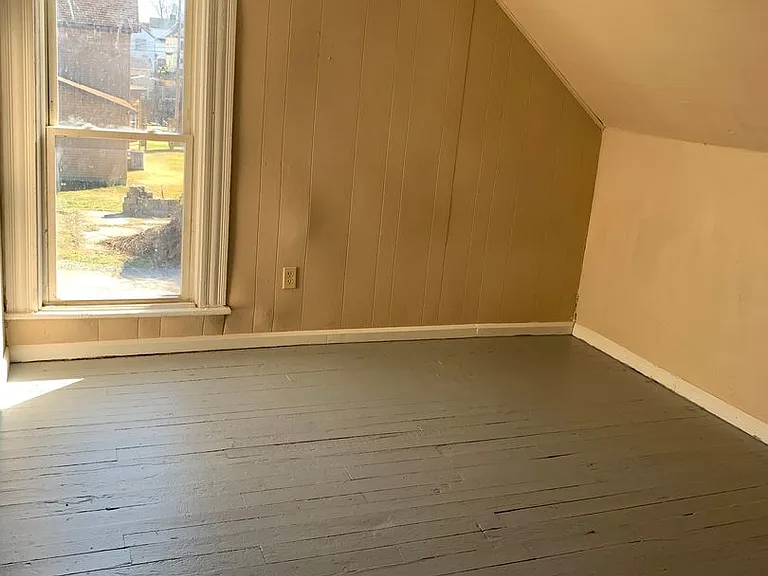 1408 Spring St — Photo 7