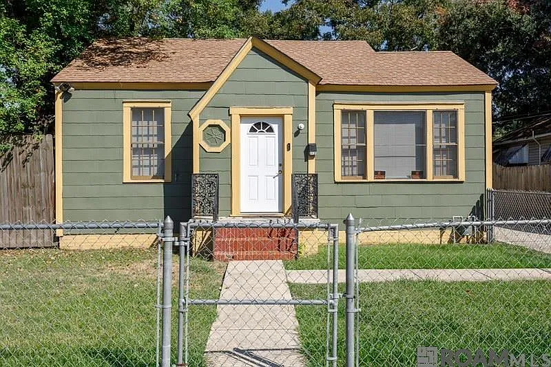 3135 Monroe Ave