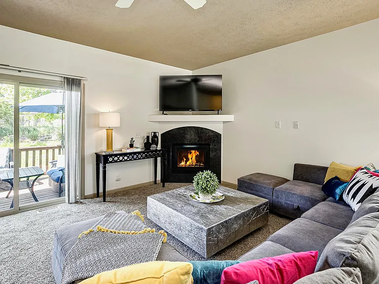 14213 Wood Valley Dr — Photo 4