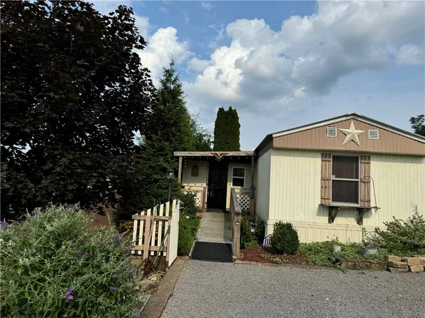 407 Yale Cir, Freedom, PA 15042