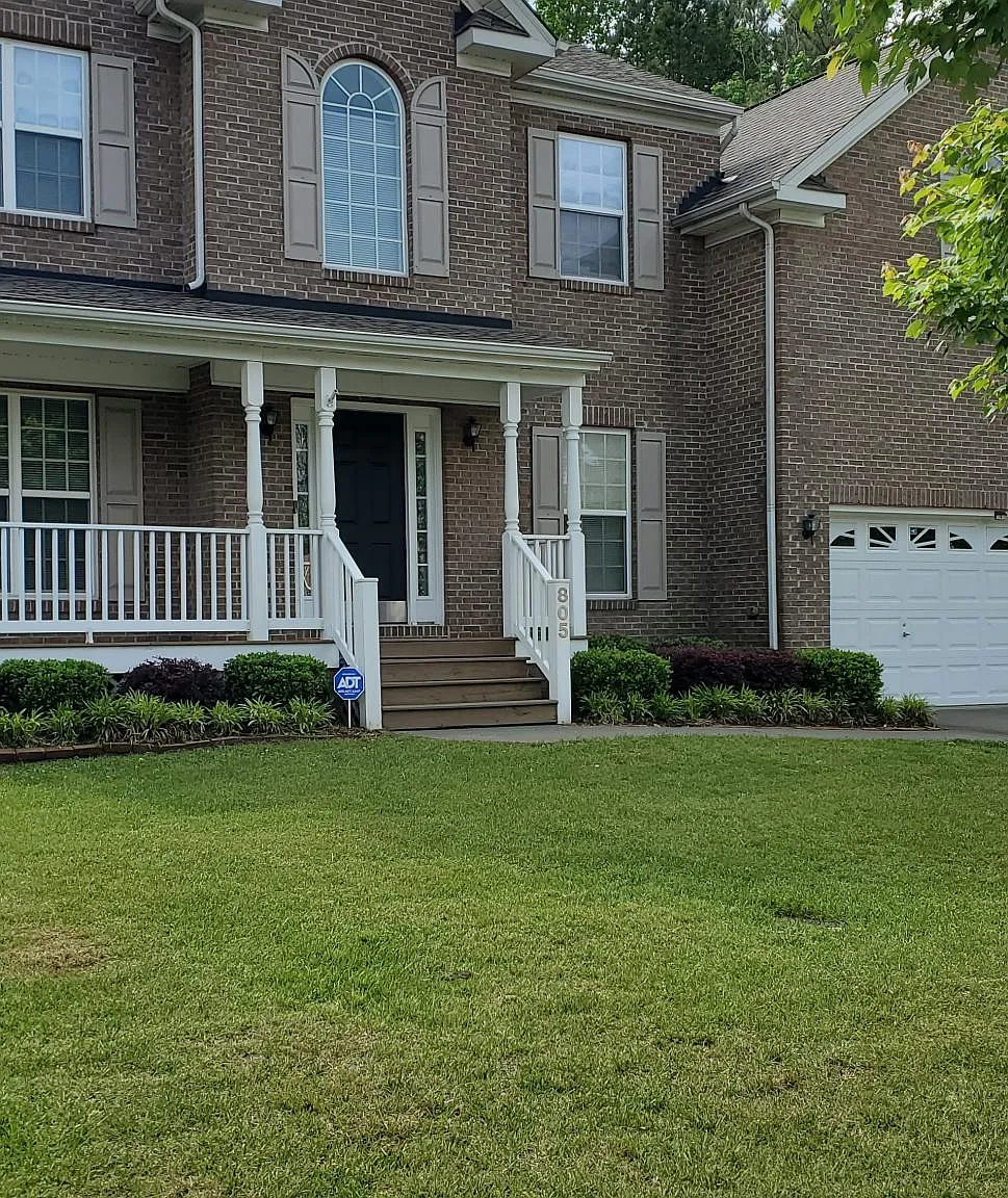 805 Pristine Ln — Photo 1
