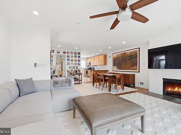 5th image of 4848 Reservoir Rd NW