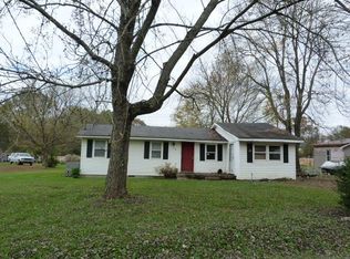 108 Sims Ln, Tullahoma, TN 37388