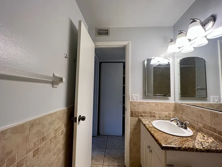 2740 Hidden Lake Blvd #A — Photo 12