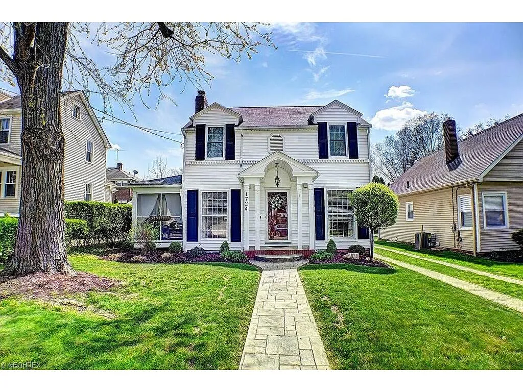 1724 Falls Ave photo 1