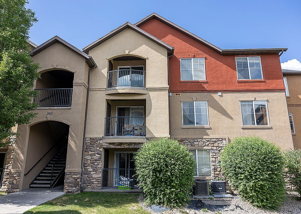 3rd floor unit