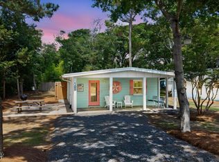 105 SE 76th St, Oak Island, NC 28465
