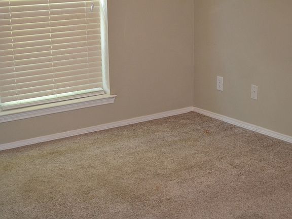 2nd image of 4055 Green Meadow Dr